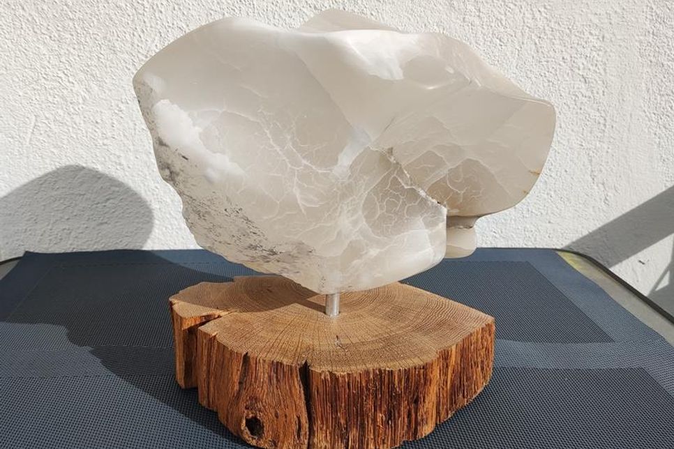 „Licht im Stein“ von Rüdiger Meinhard.
