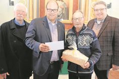 Spendenübergabe mit Volker Weber, Mirko Spieckermann, Jürgen Hering und Dirk Süssenbach (v. lks.).