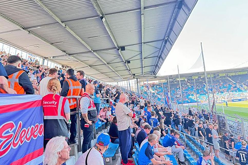 Viele KSV-Fans waren in Bochum dabei