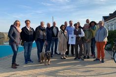 Gruppenbild auf der Promenade.