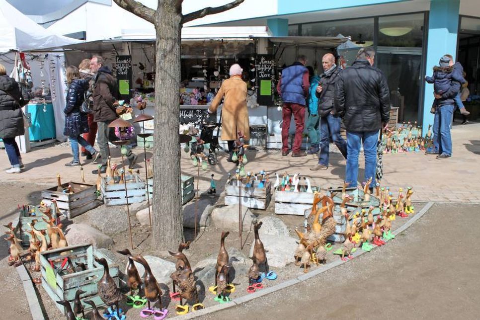 Handgemachtes im Kurpark beim Ostermarkt.