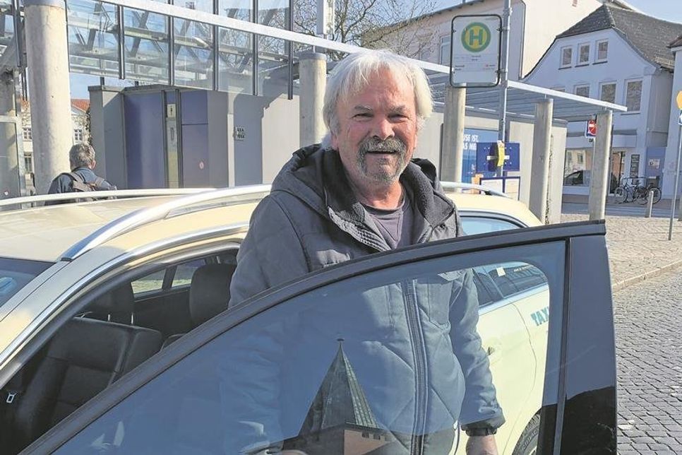 Sohn Tomasz fährt seit über 20 Jahren für „Taxi Wojtek“.