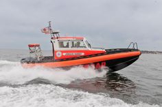 Mit diesem Boot (Archivbild) kamen die Seenotretter dem verunglückten Segler zur Hilfe.
