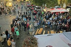 Anziehungspunkt Marktplatz: beim Herbstzauber präsentiert sich die Lütjenburger Geschäftswelt mit buntem Kulturprogramm.