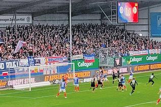 Der Holstein-Fanblock im Kieler Stadion muss sich an viele neue Gesichter gewöhnen.