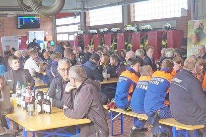 Im Feuerwehrgerätehaus wurde der Festakt abgehalten.