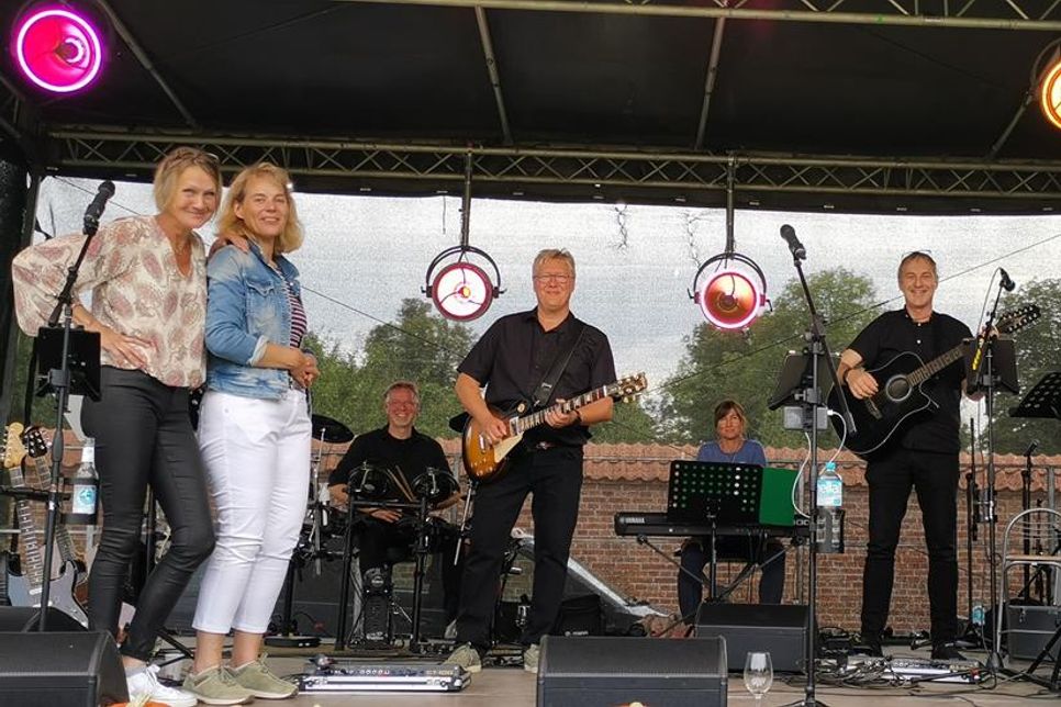 Seven on Stage