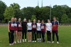 Jolina Behnke, Almaira Krupic, Bella Rath, Johanna Faasel, Lisa Sömmer, Gyde Janshen, Mia Henschen, Helena Helwig, Lena Sömmer und Kilian Schweigler (v. lks.).