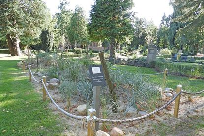 Mit dem neuen Feld auf dem Friedhof in der Plöner Straße gibt es einen Erinnerungsort für auf See Bestattete.