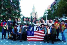 „WICI Song and Dance Theater“.