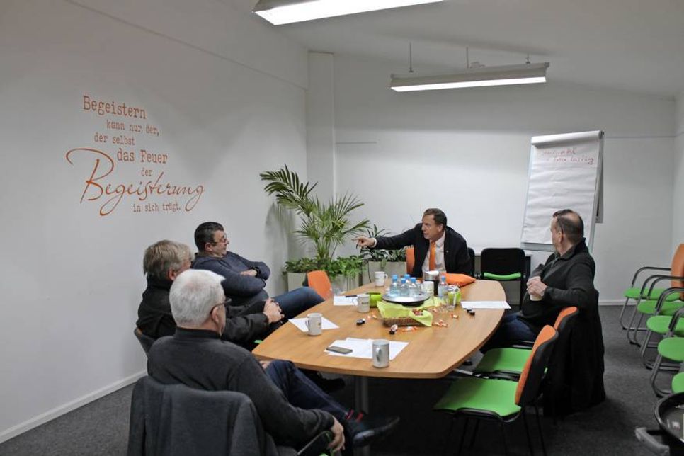 Schulung mit Workshop im Konferenzraum.
