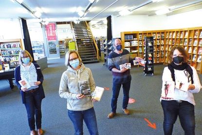 Dank Corona mehr Zeit zum Lesen: Das Team der Kreisbibliothek hat eine Menge toller LeseTipps für alle Lebenslagen gesammelt, die gern an LeserInnen weitergegeben werden.