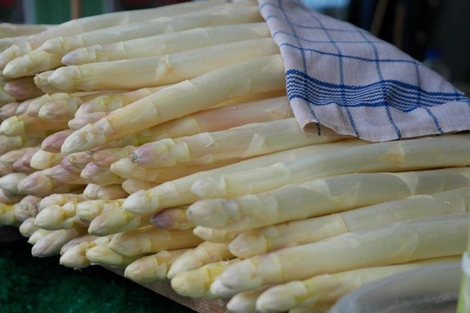 Das „königliche Gemüse“ liefert viele Vitamine, Mineralstoffe, Spurenelemente und Ballaststoffe.