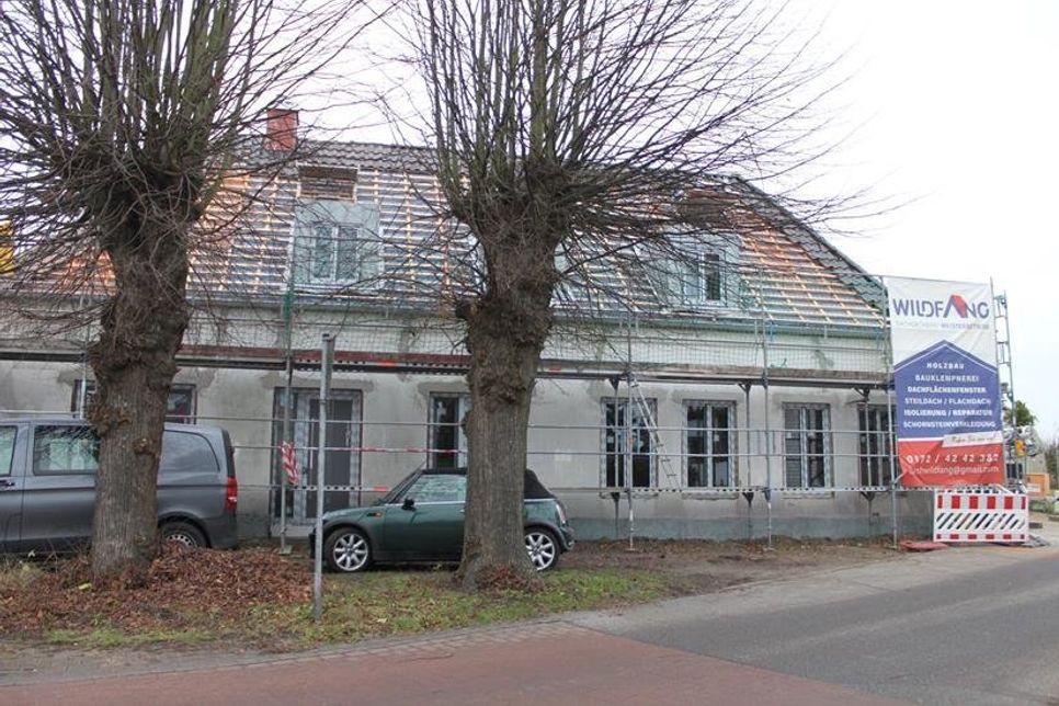 Das alte entkernte Gebäude an der Trift 1 wird Innen völlig neu ausgebaut.
