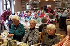 Die Neustädter Frauengruppe feierte im Hotel "Holländersruh" ihre Weihnachtsfeier.