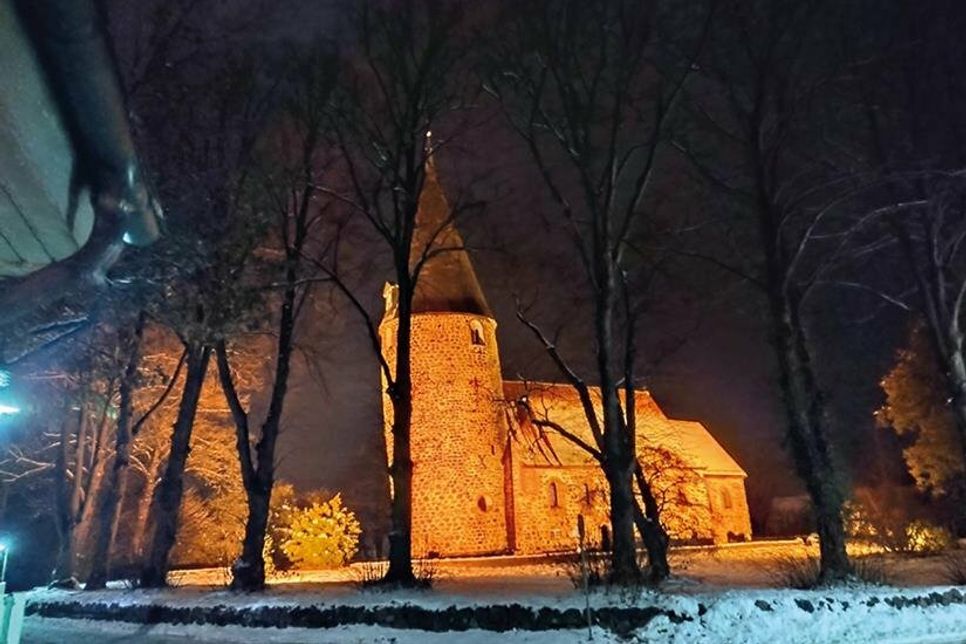 ... in der Feldsteinkirche beim Neujahrskonzert Musik aus aller Welt.
