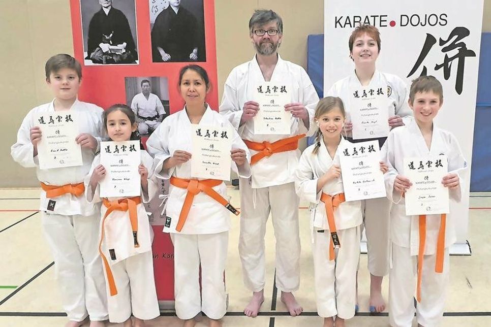 Der Nachwuchs vom Karate Dojo Itosu Neustadt.