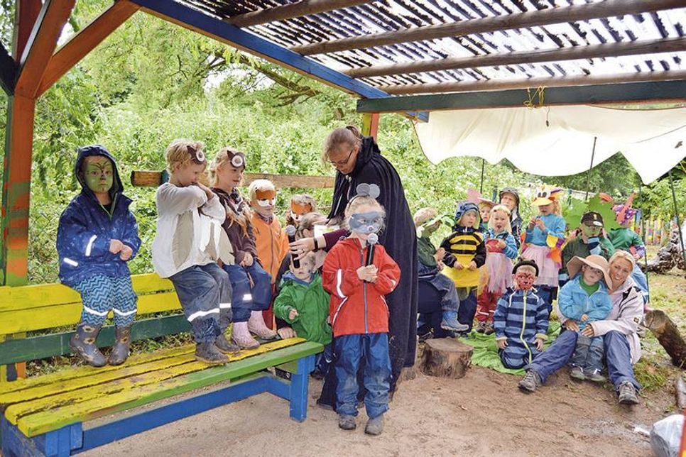 Da staunten die anderen Waldkinder nicht schlecht: Souverän trug die kleine Finja Radke in der Hauptrolle als „Maus 1“ ihren Part vor.