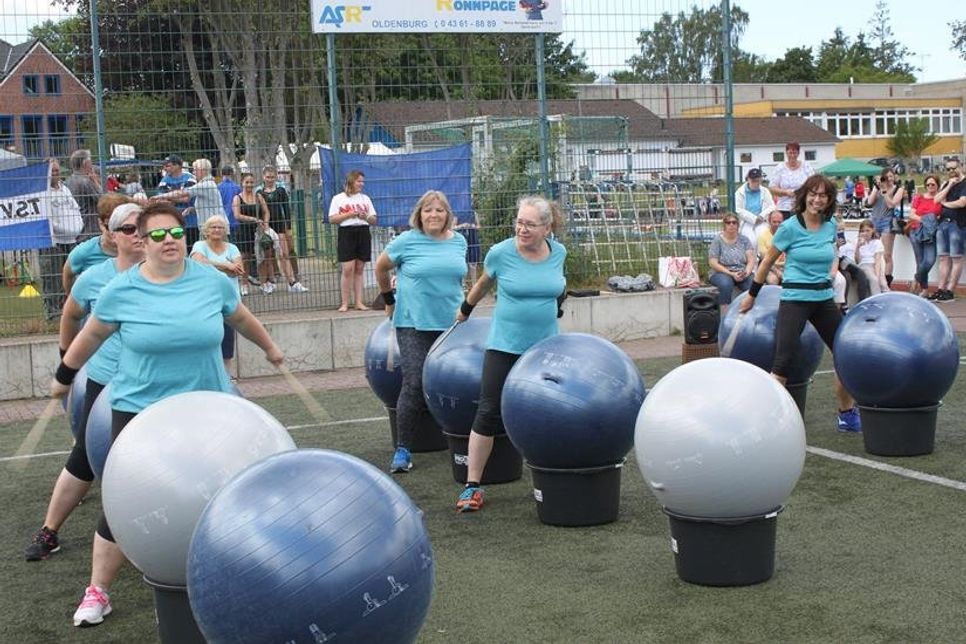Fettverbrennung, Muskelaufbau, Kreislauf-Training: Wer bei „Drums alive“macht,, fördert die Gesundheit auf vielen Ebenen.