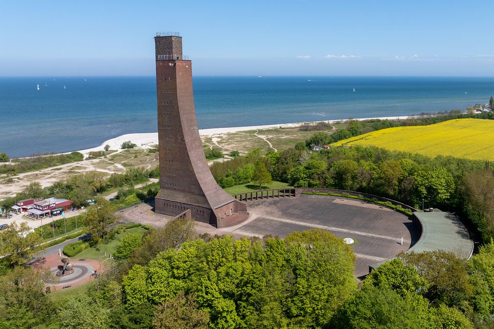 Weithin sichtbar: Das Marineehrenmal in Laboe. Doch das fast einhundert Jahre alte Wahrzeichen muss dringend saniert werden.