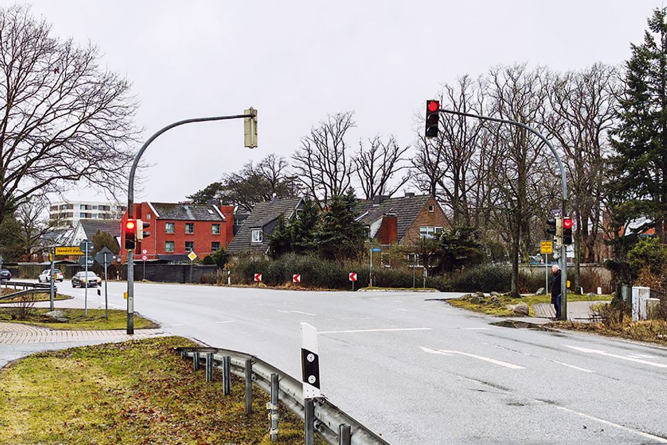 Jetzt kommt die Vollverampelung: Neubau einer Ampelanlage am Knotenpunkt B76/Hafenstraße in Niendorf/Ostsee