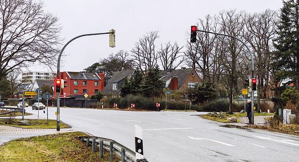 Jetzt kommt die Vollverampelung: Neubau einer Ampelanlage am Knotenpunkt B76/Hafenstraße in Niendorf/Ostsee