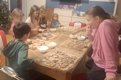 Die Kinder hatten viel Spaß beim Plätzchen verzieren.