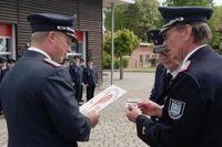 Ortswehrführer Johann Dammer, Oberbewerter Klaus Seemann und Kreiswehrführer Michael Hasselmann (v. lks.).