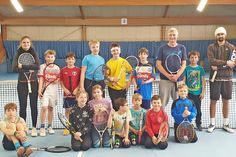Nächstes Jahr feiert der Tennisclub Schönkirchen seinen 50. Geburtstag. Höchste Zeit, schon im Vorfeld Werbung für den Tennissport zu machen: Am Sonnabend, 25. April, laden der Verein und seine Aktiven zum Schnuppertag ein