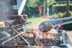 Der Sozialverband lädt zum Grillen ein.