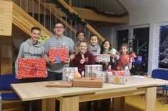 Das Kinder- und Jugendparlament aus Neustadt freut sich über die gelungene Weihnachtsaktion.