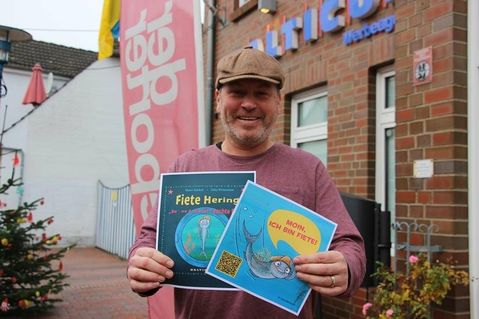 Mano Salokat ist der Erfinder von „Fiete Hering“.