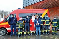 Feuerwehr Oldenburg und Warenhausleiter Herr Altindagoglu.