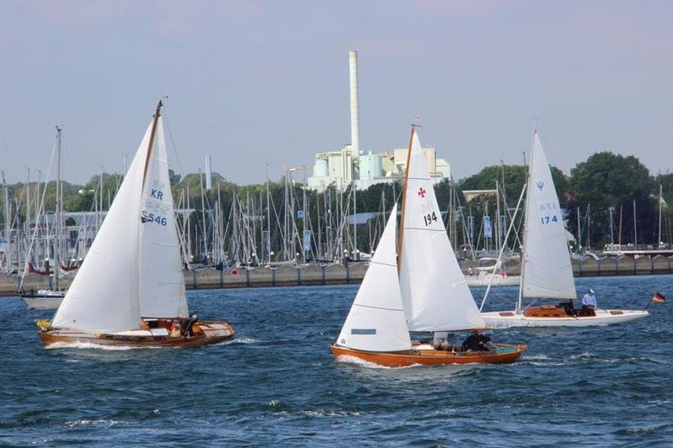 Rund 60 Boote gingen am vergangenen Samstagmittag auf klassischen Dreieckskurs.