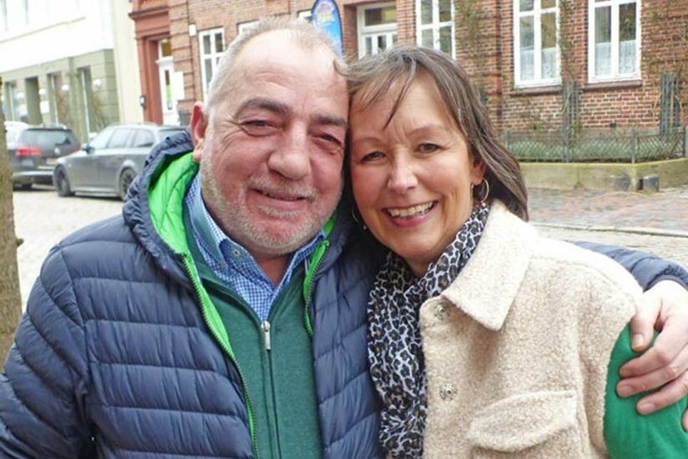 Unsere Valentinstagsgeschichte (nachträglich): Andrea und Peter Krohn haben sich über eine kleine Anzeige in unserem reporter kennengelernt. Und wie Sie sehen: Diese beiden gehören einfach zusammen.
