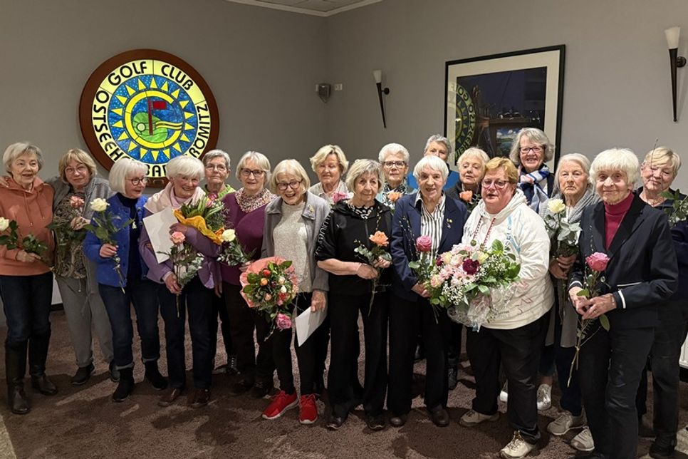 Besonders gewürdigt wurde die Damensportgruppe „Schwarzen Katzen“ zum 70-jährigen Bestehens ihrer Sparte.