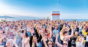Zweimal „Tanzen am Meer“ mit DJ René im August