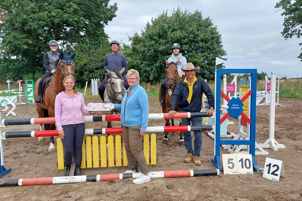 Jannis Schaumann, Anneke Hanßen, Dietrich Burmeister, Anja Lamp, Jette Langbehn und Sven Vogelsang.