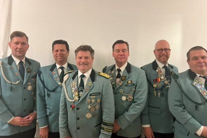 Der neue Vorstand: Obmann für Koordination Jan Nadziczny, Schriftführer Sebastian Wenzel, erster Ältermann Detlef Scheel, stellvertretender Älterman Nils Hilbert, Obmann für Gildewesen und Mitglieder Dorian Sommer, Grundstücksverwalter Markus Harnack (v. lks.).