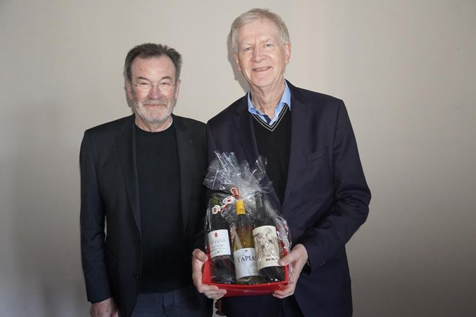 Verabschiedet: Klaus Niepel (lks.) und Prof. Dr. Georg Plate.
