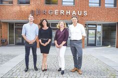 Sie möchten Bürgermeisterin bzw. Bürgermeister der Gemeinde Scharbeutz werden: Steffen Davids (SPD, von links), Bettina Schäfer (parteilos), Dorit Klees (parteilos) und Andreas Zimmermann (parteilos).