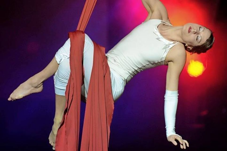 Am Samstag erwartet die Zuschauer eine große „Varieté-Show on Ice“.