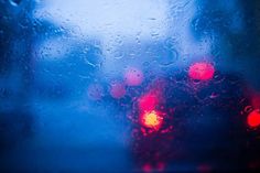Eine beschlagene Scheibe während der Fahrt stellt ein großes Sicherheitsrisiko dar.
