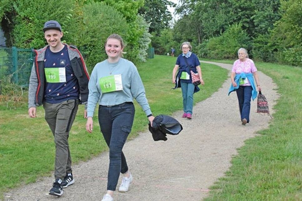 Die 1 km lange Rundstrecke konnte im Lauf, schnellen Schritt oder gehend absolviert werden