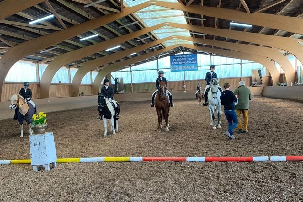 Hausturnier auf dem Hof Behrens in Merkendorf.