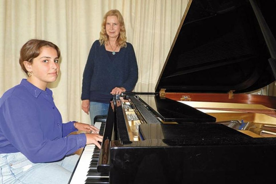 Kerstin Krieger lässt ihren Schülerinnen Freiraum, den Elise Schmitt zu nutzen weiß.