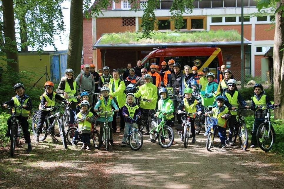 Knapp 50 Fahrradfahrer radelten mit.