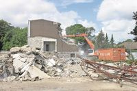 Der alte Eingangsbereich ist kaum noch zu erkennen.