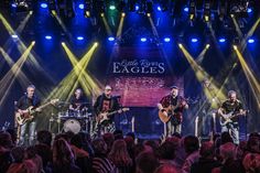 Gutes Songwriting, saubere Harmonien und melodische Rockklänge erwarten die Konzertbesucher der „Little River Eagles“.