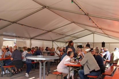 Ein volles Festzelt, gute Laune und tolle Musik sorgten für ein gelungenes Fest.